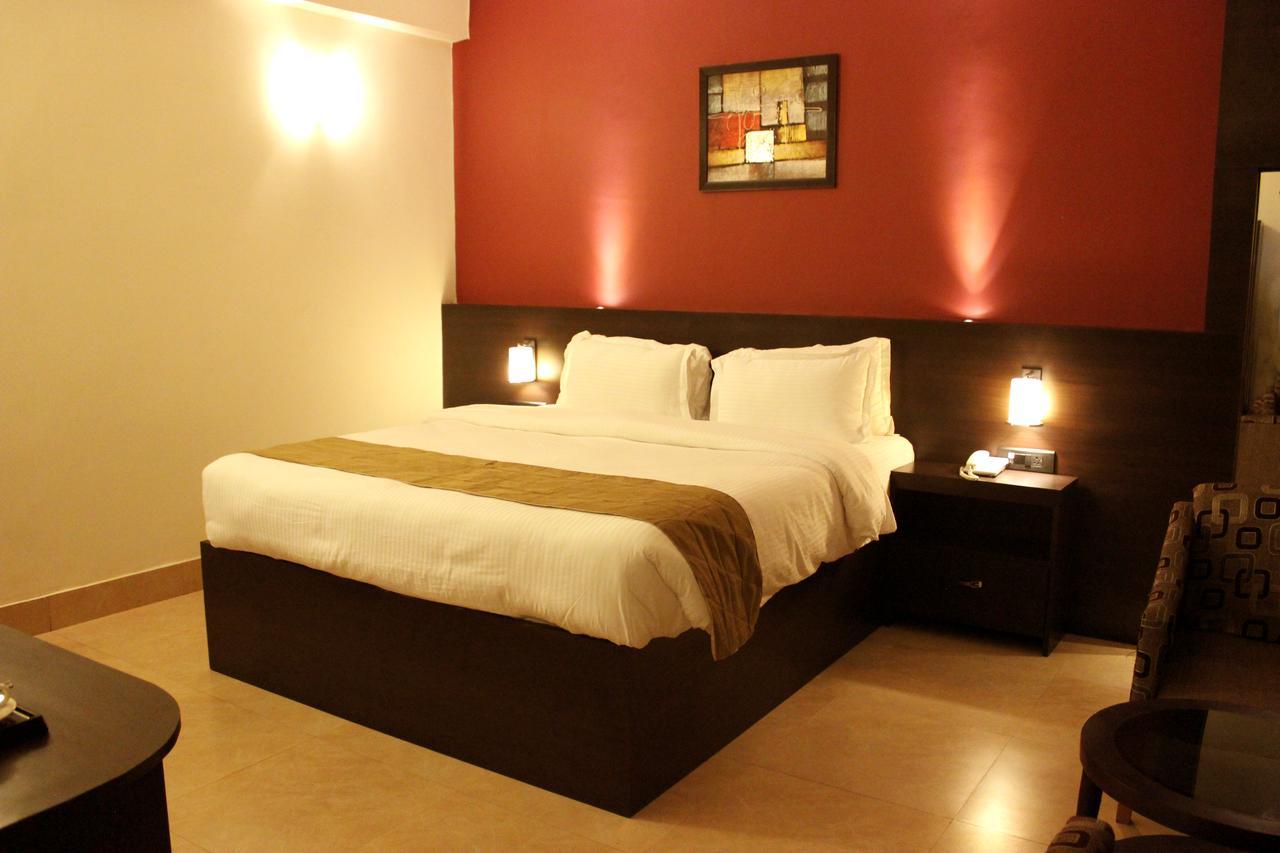 Hotel Grand Tizu Dimapur Bagian luar foto