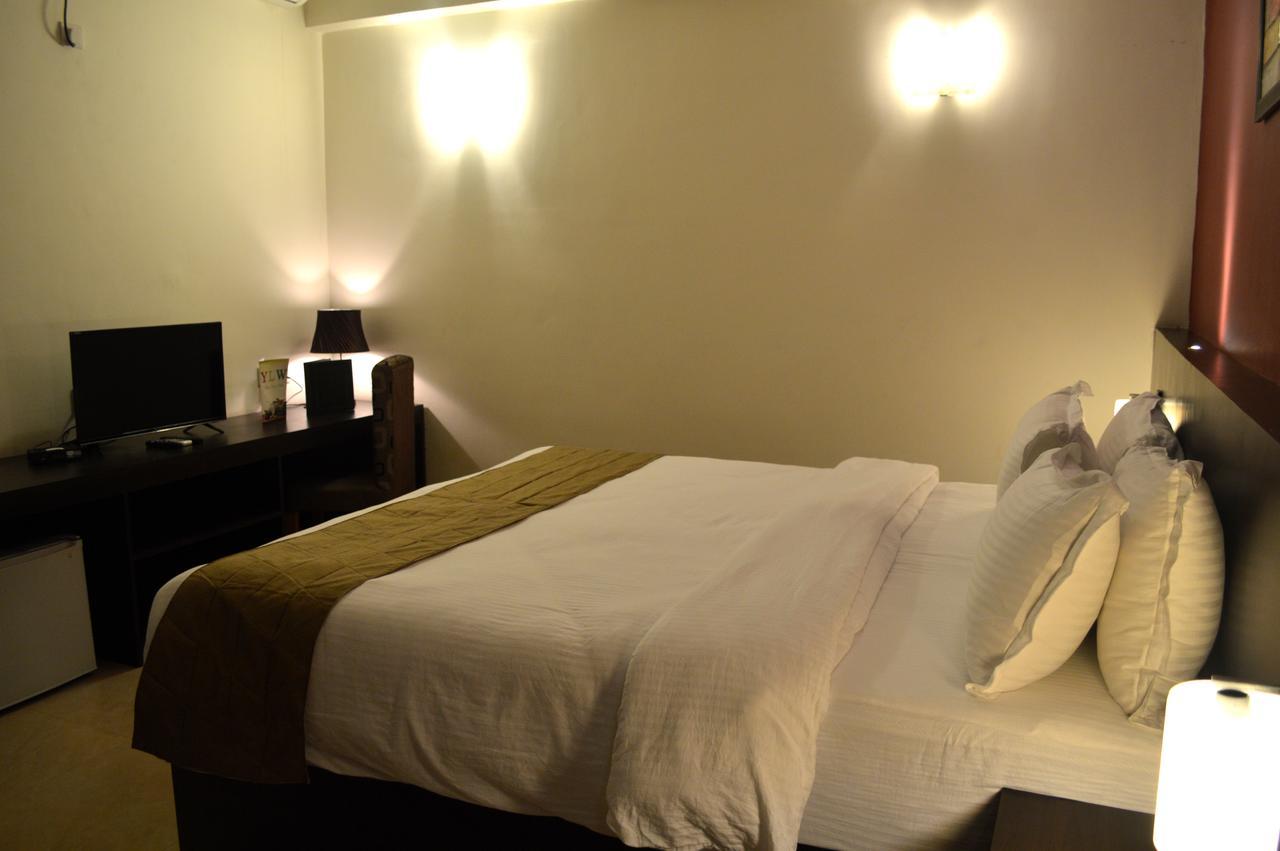 Hotel Grand Tizu Dimapur Bagian luar foto