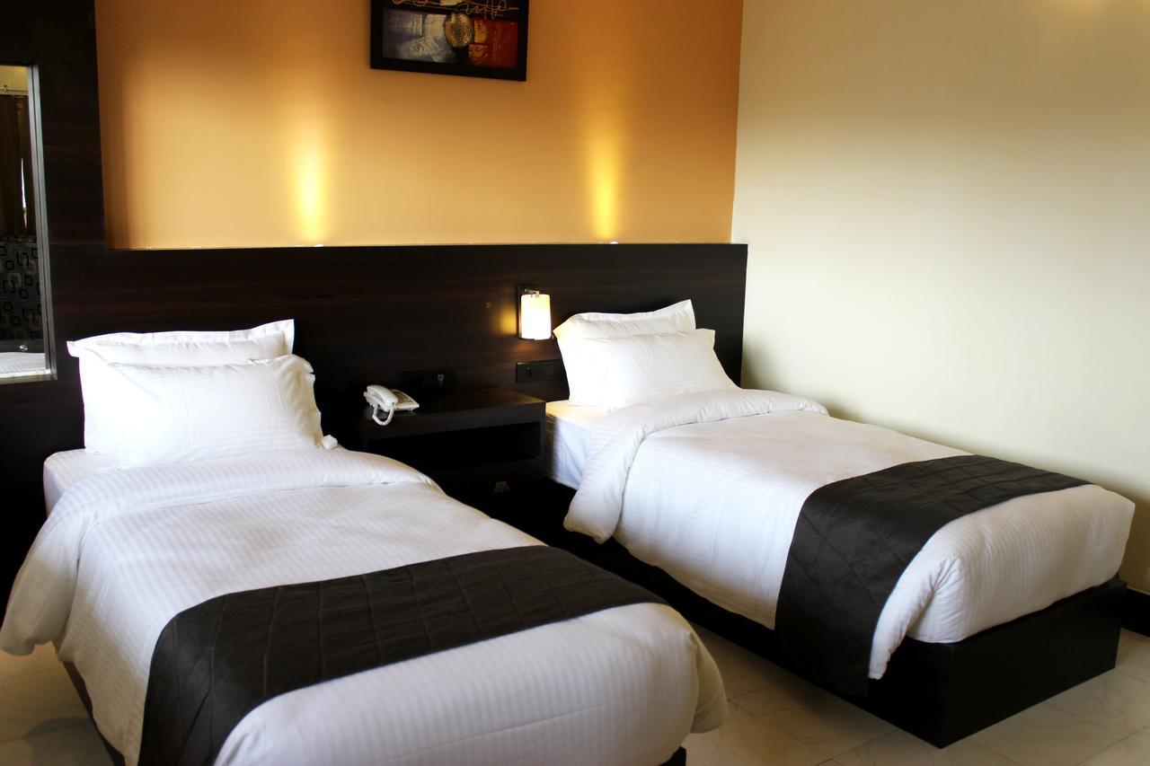 Hotel Grand Tizu Dimapur Bagian luar foto